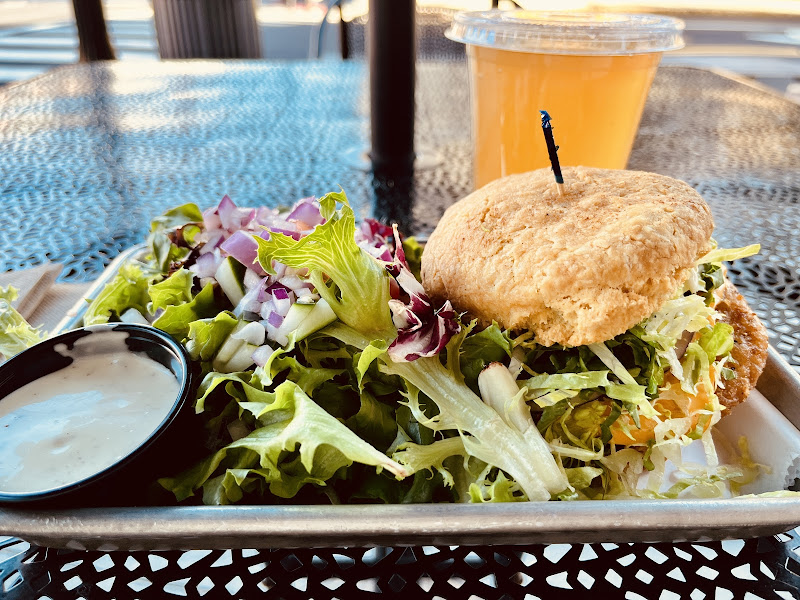 Alt Eats Cafe photo 4