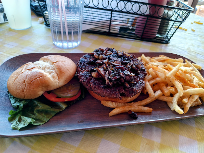 Big Thunder Family Bar & Grill