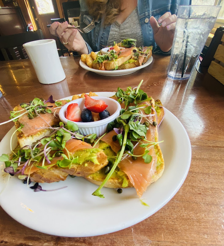 Blackbird Cafe - Mountain Brunch & Lunch
