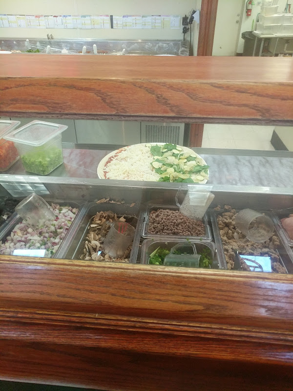 Boss' Pizza and Chicken Sports Bar Yankton photo 5