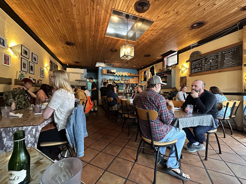 Calypso Cafe | 100 Oaks / Berry Hill photo 2