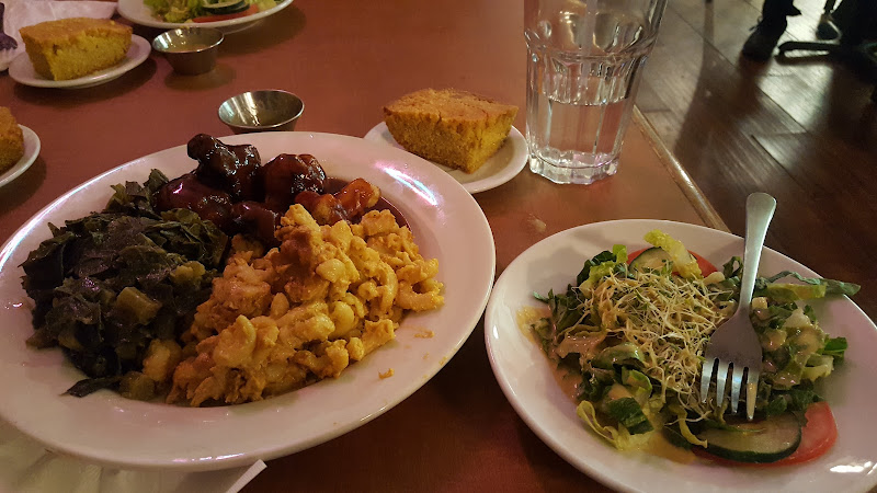 Chelsea's Bakery & Vegetarian photo 4