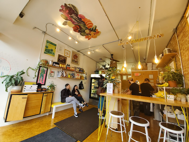 Earth Bistro Cafe photo 2