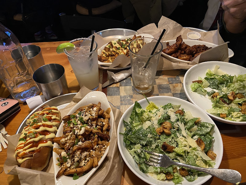 Earth's Harvest Kitchen & Juicery photo 5