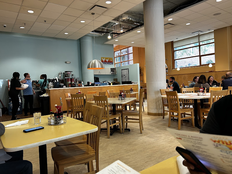 Emzara's Buffet photo 3