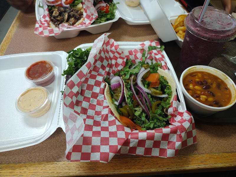 Golden Plant Vegan Burgers Food Truck photo 4