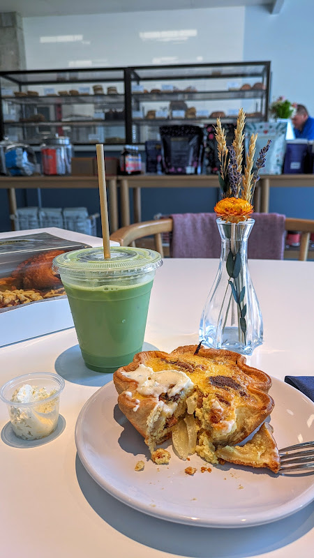 Healthy Eatz Vegetarian Cafe & More photo 2