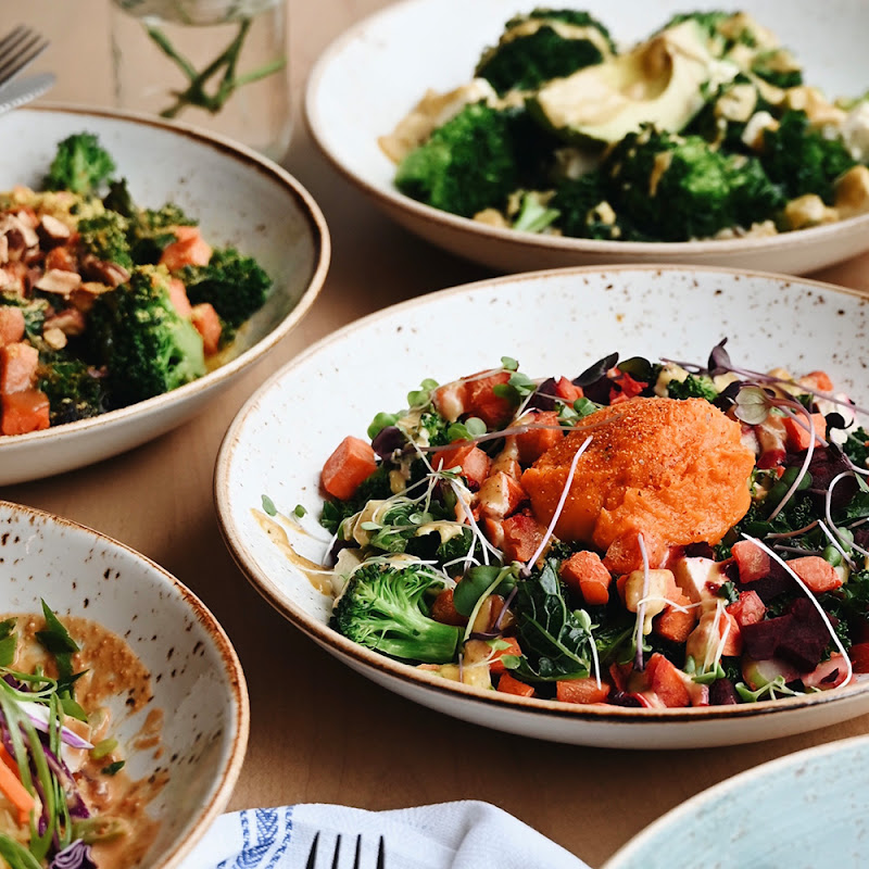 Life Alive Organic Cafe Davis Square