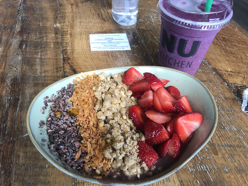 Life Alive Organic Cafe Davis Square photo 2