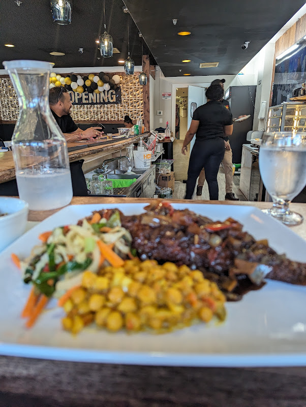 Lions Den Restaurant & Lounge