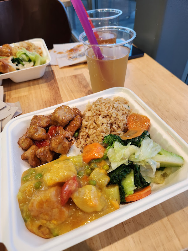 Lucky's Taproom & Eatery photo 4