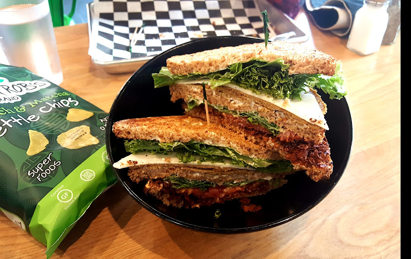 LUHV Factory & Vegan Bistro photo 2