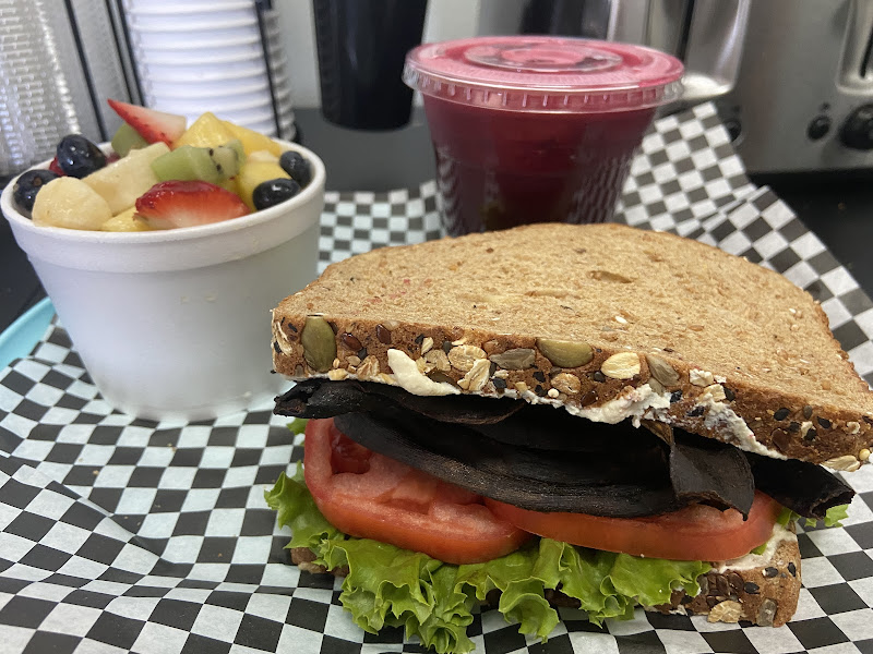 Lush Health Drinks & Vegan Eats photo 5