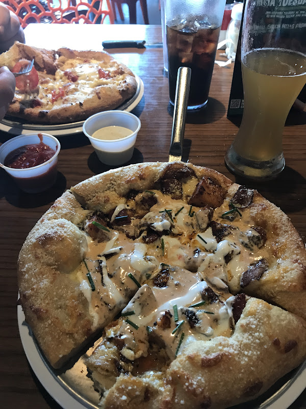 Mellow Mushroom Lincoln photo 3