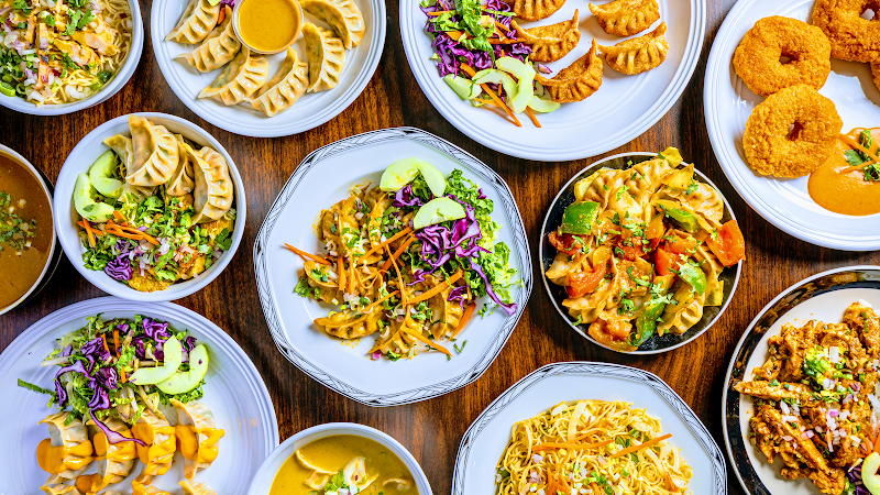 MOMO FACTORY (Lake View)