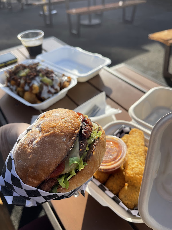 Norah Belmont photo 3