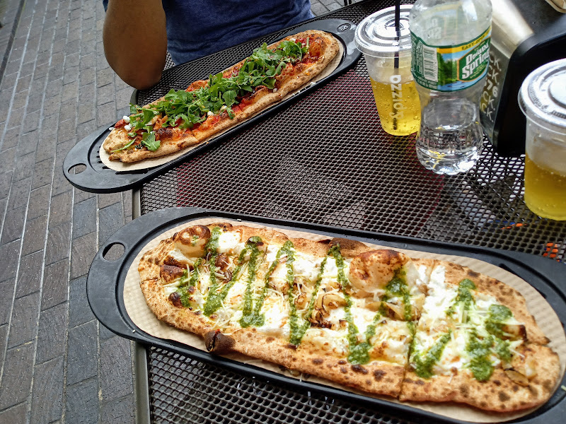 &pizza - Hotel Hive photo 2