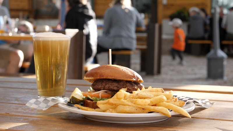 Spur Restaurant & Bar