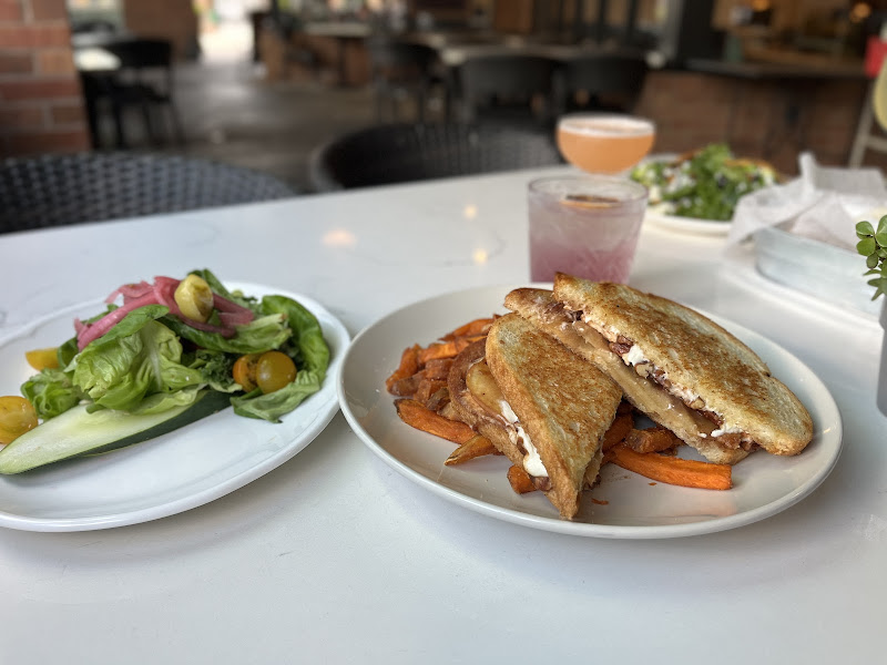 The Nomad At The Osbunn photo 2