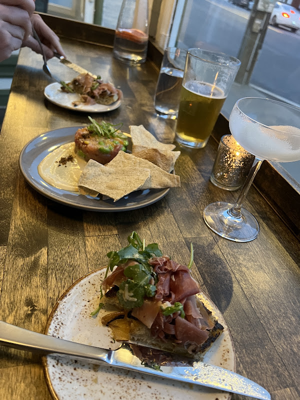 Troy's Fresh Kitchen Express photo 2